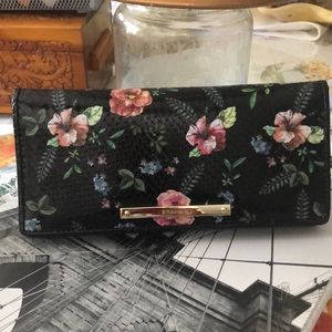 🌸 Brahmin Ady Wallet 🌸